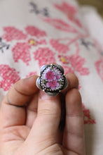 Load image into Gallery viewer, Cherry Blossom size 7