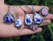 Load image into Gallery viewer, Blue & White ear weights