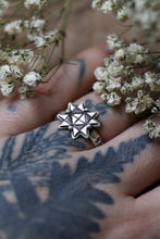 Load image into Gallery viewer, North Star Quilt Ring