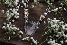 Load image into Gallery viewer, Spring Lilies Necklace