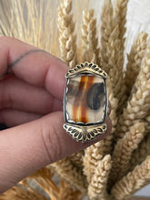 Load image into Gallery viewer, Montana agate
