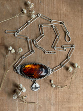 Load image into Gallery viewer, Amber chain link necklace