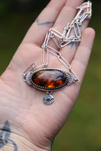 Load image into Gallery viewer, Amber chain link necklace