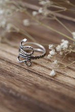Load image into Gallery viewer, Garden Snake ring 8.75