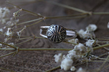 Load image into Gallery viewer, Stamped Dome ring 6.5