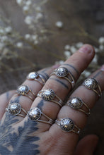 Load image into Gallery viewer, Stamped Dome ring 7.5